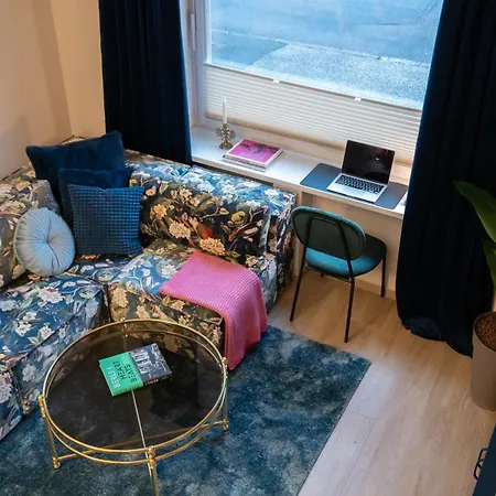 아파트 Cls Moderne City-wohnung In Altstadtinsel, Gratis Wlan, Smart Tv, Waschmaschine, Nespresso Maschine & Kapseln Inklusive, In In Direkter Umgebung Restaurants, Supermarkt, Bushaltestelle, Parkhaus, Bahnhof, Hansemuseum, Huexstrasse, Naehe Uksh